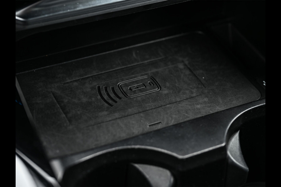 BMW iX3 High Executive 80 kWh | NL-Auto | M-Sport | Comfort access | Panorama dak | Trekhaak | Head-up | Active cruise | 360 Camera | Am