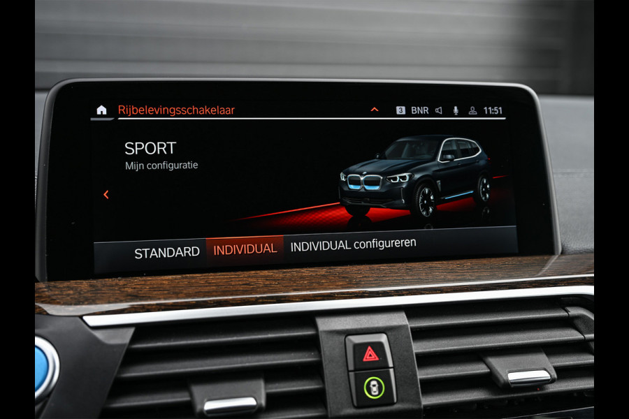 BMW iX3 High Executive 80 kWh | NL-Auto | M-Sport | Comfort access | Panorama dak | Trekhaak | Head-up | Active cruise | 360 Camera | Am