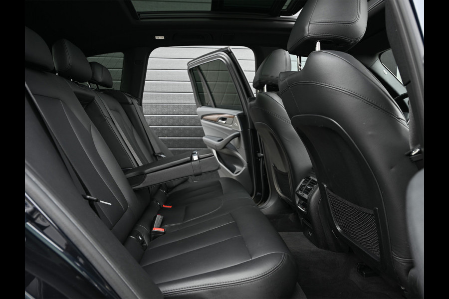 BMW iX3 High Executive 80 kWh | NL-Auto | M-Sport | Comfort access | Panorama dak | Trekhaak | Head-up | Active cruise | 360 Camera | Am