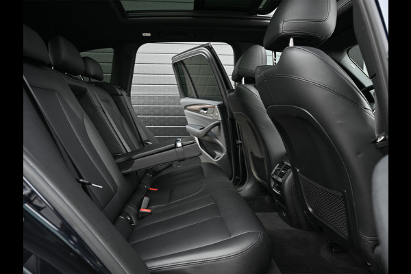 BMW iX3 High Executive 80 kWh | NL-Auto | M-Sport | Comfort access | Panorama dak | Trekhaak | Head-up | Active cruise | 360 Camera | Am