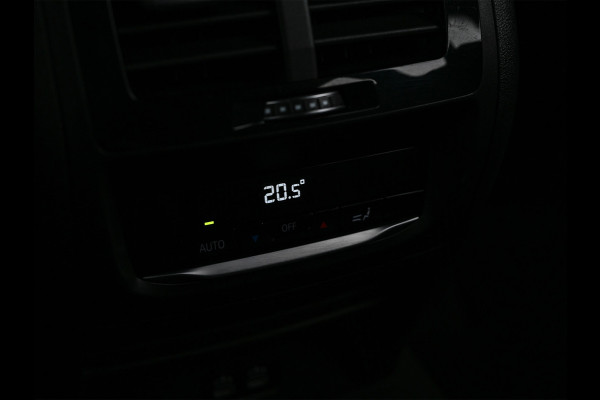 BMW iX3 High Executive 80 kWh | NL-Auto | M-Sport | Comfort access | Panorama dak | Trekhaak | Head-up | Active cruise | 360 Camera | Am