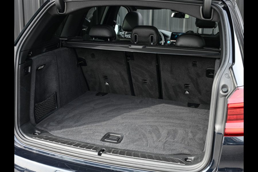 BMW iX3 High Executive 80 kWh | NL-Auto | M-Sport | Comfort access | Panorama dak | Trekhaak | Head-up | Active cruise | 360 Camera | Am