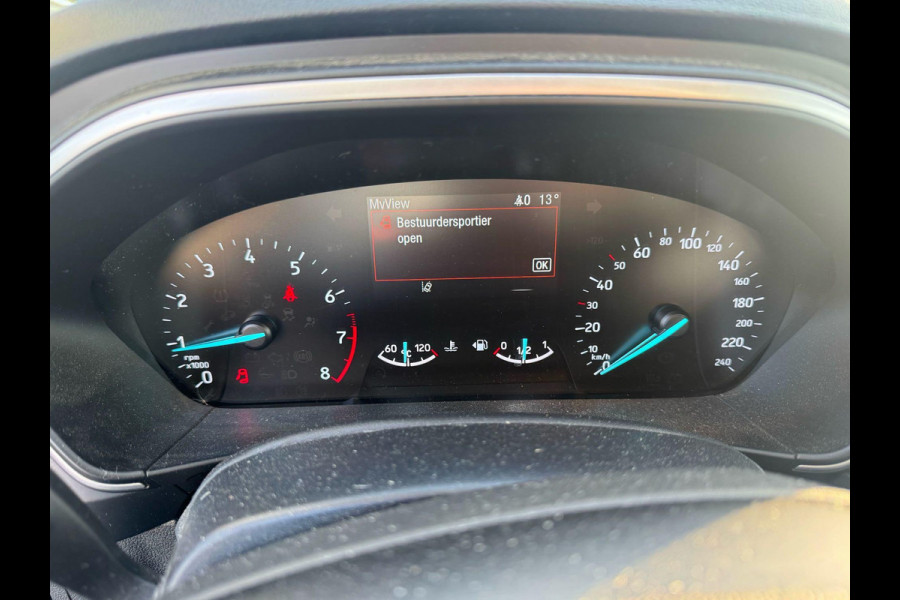 Ford FOCUS Wagon 1.0 EcoBoost Trend Edition Business 125pk | Navigatie | Trekhaak |