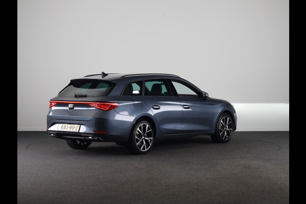 Seat Leon Sportstourer 1.5 TSI e-Hybrid Style Business Intense 204pk | Trekhaak | Safe & Drive | 18 inch velgen | Black Pack |