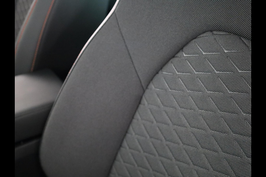 Seat Leon Sportstourer 1.5 TSI e-Hybrid Style Business Intense 204pk | Trekhaak | Safe & Drive | 18 inch velgen | Black Pack |