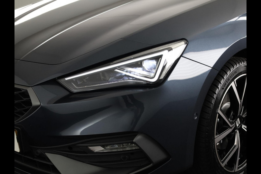 Seat Leon Sportstourer 1.5 TSI e-Hybrid Style Business Intense 204pk | Trekhaak | Safe & Drive | 18 inch velgen | Black Pack |