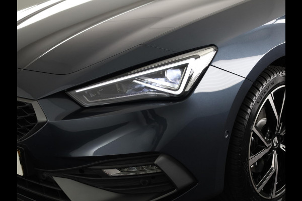 Seat Leon Sportstourer 1.5 TSI e-Hybrid Style Business Intense 204pk | Trekhaak | Safe & Drive | 18 inch velgen | Black Pack |