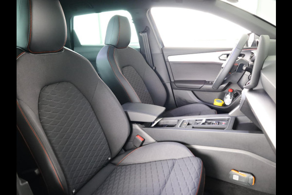 Seat Leon Sportstourer 1.5 TSI e-Hybrid Style Business Intense 204pk | Trekhaak | Safe & Drive | 18 inch velgen | Black Pack |