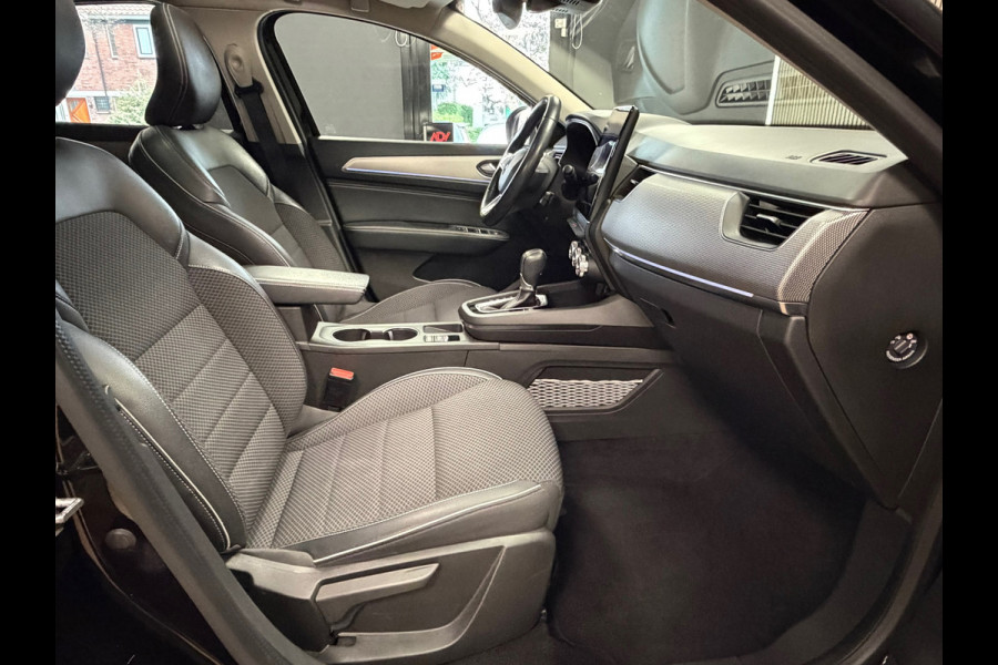 Renault Arkana 1.6 E-Tech Hybrid 145 R.S. Line PANORAMADAK CAMERA CRUISE KEYLESS-GO LANE-ASSIST USB AUX