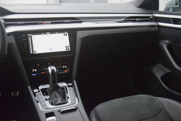 Volkswagen Arteon Shooting Brake 1.4 TSI eHybrid R-Line Business+ ELEKTRISCHE TREKHAAK/19" VELGEN/CAMERA
