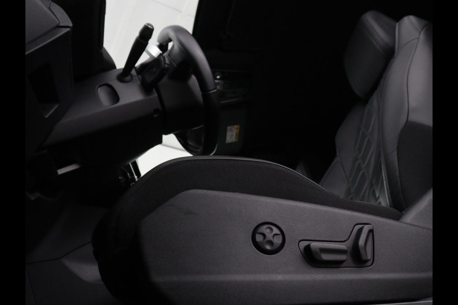 Peugeot 3008 1.6 PureTech GT | Massage | Adaptive cruise | Trekhaak afneembaar | Leder | Full LED | 360 Camera | Carplay | Stoelverwarming