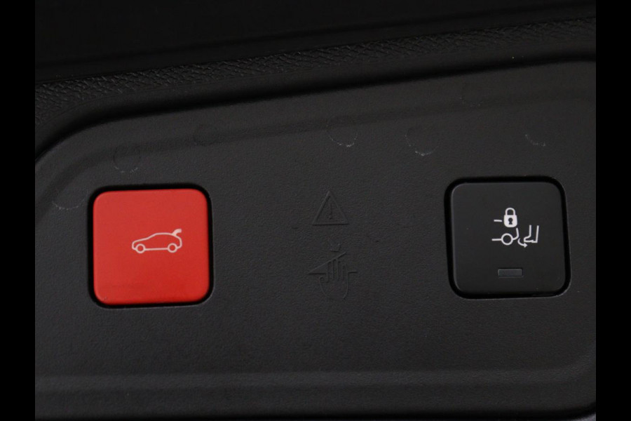 Peugeot 3008 1.6 PureTech GT | Massage | Adaptive cruise | Trekhaak afneembaar | Leder | Full LED | 360 Camera | Carplay | Stoelverwarming