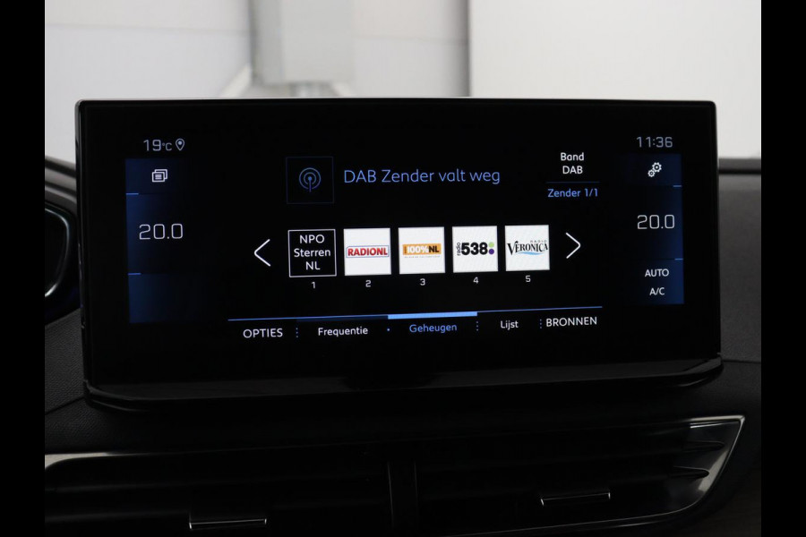 Peugeot 3008 1.6 PureTech GT | Massage | Adaptive cruise | Trekhaak afneembaar | Leder | Full LED | 360 Camera | Carplay | Stoelverwarming