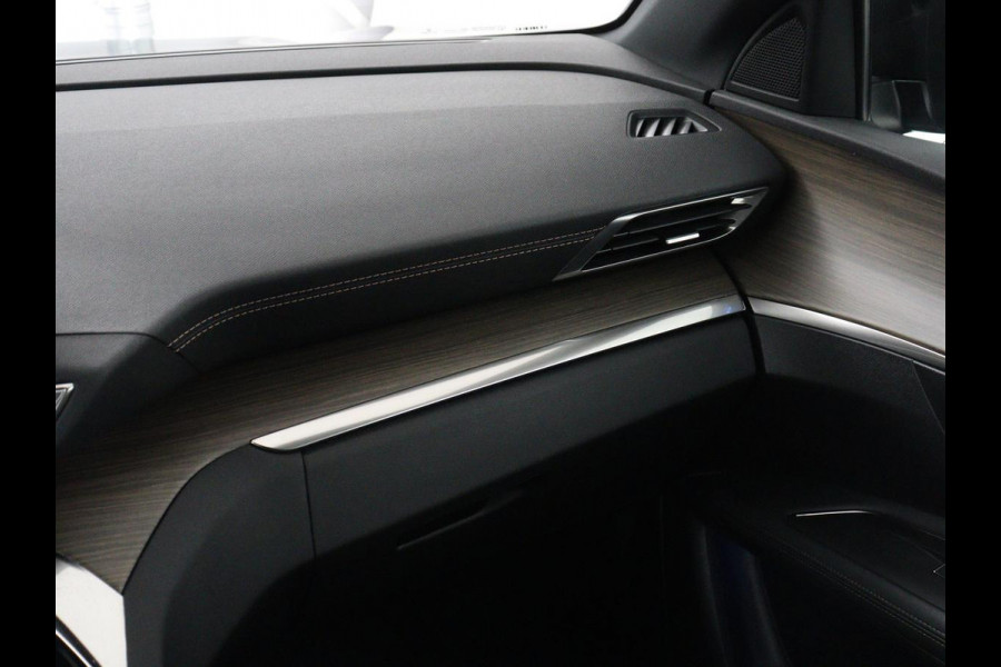 Peugeot 3008 1.6 PureTech GT | Massage | Adaptive cruise | Trekhaak afneembaar | Leder | Full LED | 360 Camera | Carplay | Stoelverwarming