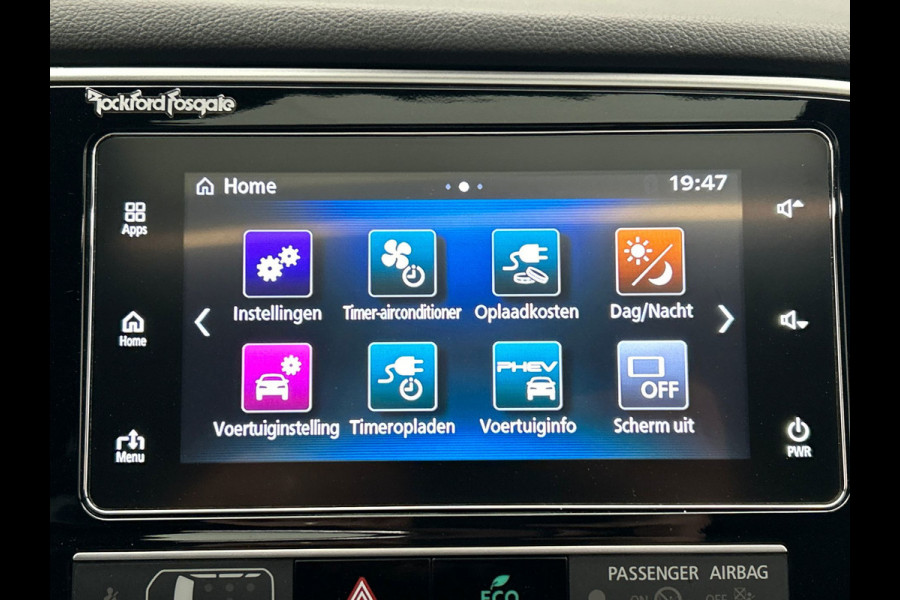 Mitsubishi Outlander 2.4 PHEV Instyle | Origineel NL| Pano/Dak | Keyless | Adaptieve Cruise | Trekhaak | Stuur/Stoelverwarming |