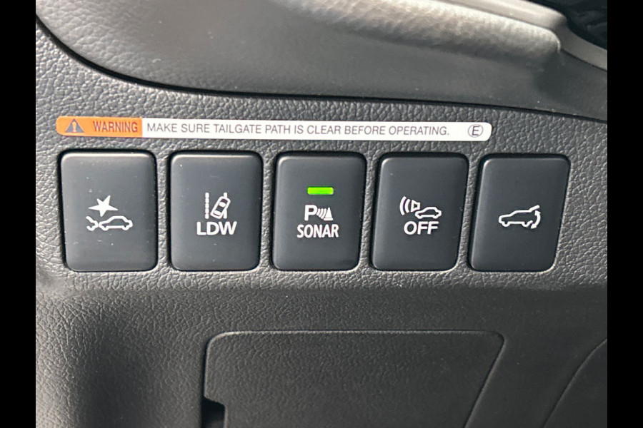 Mitsubishi Outlander 2.4 PHEV Instyle | Origineel NL| Pano/Dak | Keyless | Adaptieve Cruise | Trekhaak | Stuur/Stoelverwarming |