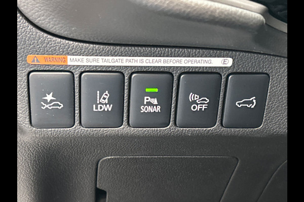 Mitsubishi Outlander 2.4 PHEV Instyle | Origineel NL| Pano/Dak | Keyless | Adaptieve Cruise | Trekhaak | Stuur/Stoelverwarming |