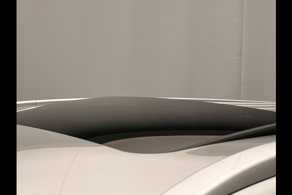 Mitsubishi Outlander 2.4 PHEV Instyle | Origineel NL| Pano/Dak | Keyless | Adaptieve Cruise | Trekhaak | Stuur/Stoelverwarming |