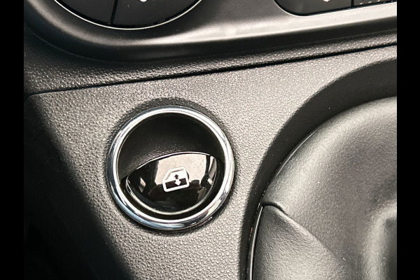 Fiat 500 1.0 Hybrid Dolcevita | Leder | Climate Control | PDC | Cruise Control | Lichtmetaal |