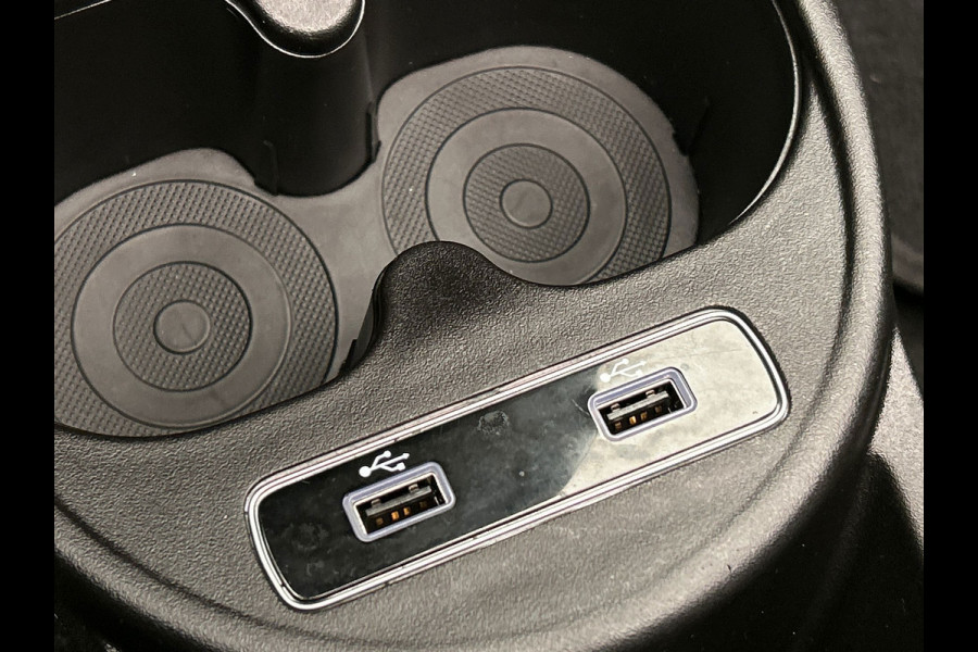 Fiat 500 1.0 Hybrid Dolcevita | Leder | Climate Control | PDC | Cruise Control | Lichtmetaal |