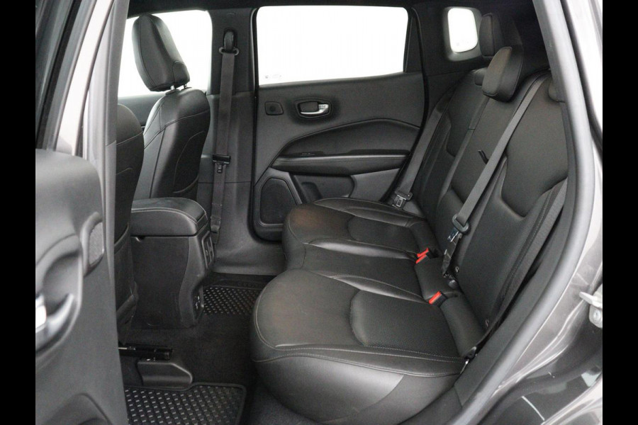 Jeep Compass 1.3T S | Panoramadak | Leder | Stoel & Stuurverwarming | Cruise Control | Trekhaak afneembaar | Navigatie | Carplay | Camera