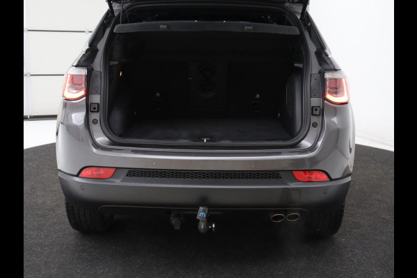 Jeep Compass 1.3T S | Panoramadak | Leder | Stoel & Stuurverwarming | Cruise Control | Trekhaak afneembaar | Navigatie | Carplay | Camera