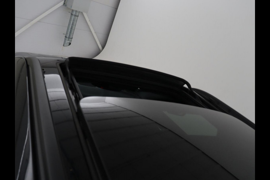 Jeep Compass 1.3T S | Panoramadak | Leder | Stoel & Stuurverwarming | Cruise Control | Trekhaak afneembaar | Navigatie | Carplay | Camera