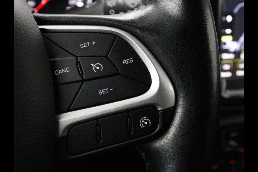 Jeep Compass 1.3T S | Panoramadak | Leder | Stoel & Stuurverwarming | Cruise Control | Trekhaak afneembaar | Navigatie | Carplay | Camera