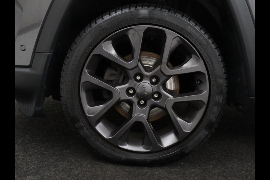 Jeep Compass 1.3T S | Panoramadak | Leder | Stoel & Stuurverwarming | Cruise Control | Trekhaak afneembaar | Navigatie | Carplay | Camera