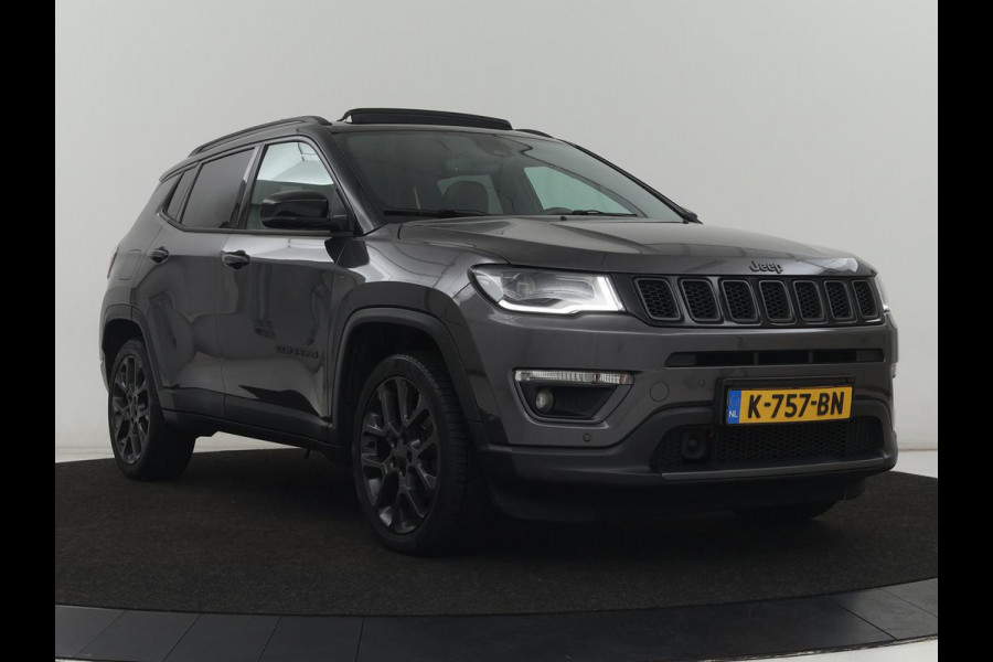 Jeep Compass 1.3T S | Panoramadak | Leder | Stoel & Stuurverwarming | Cruise Control | Trekhaak afneembaar | Navigatie | Carplay | Camera