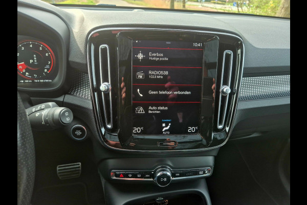 Volvo XC40 1.5 T3 R-Design / panoramadak