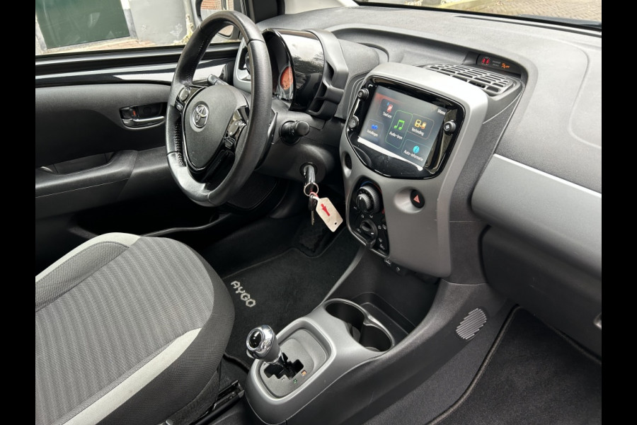 Toyota Aygo 1.0 VVT-i Automaat x-play Airco, Camera, Carplay