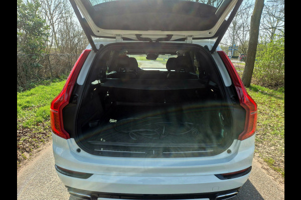 Volvo XC90 2.0 T8 Recharge AWD R-Design . 22 inch . Camera