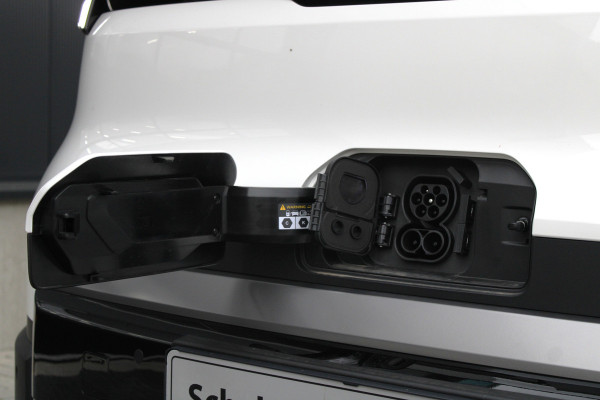 Kia PV5 L2H1 Essential 71.2 kWh 164pk - Stoel/Stuurverwarming - Keyless - V2L - Camera - ACC met stuurhulp - Rijklaar