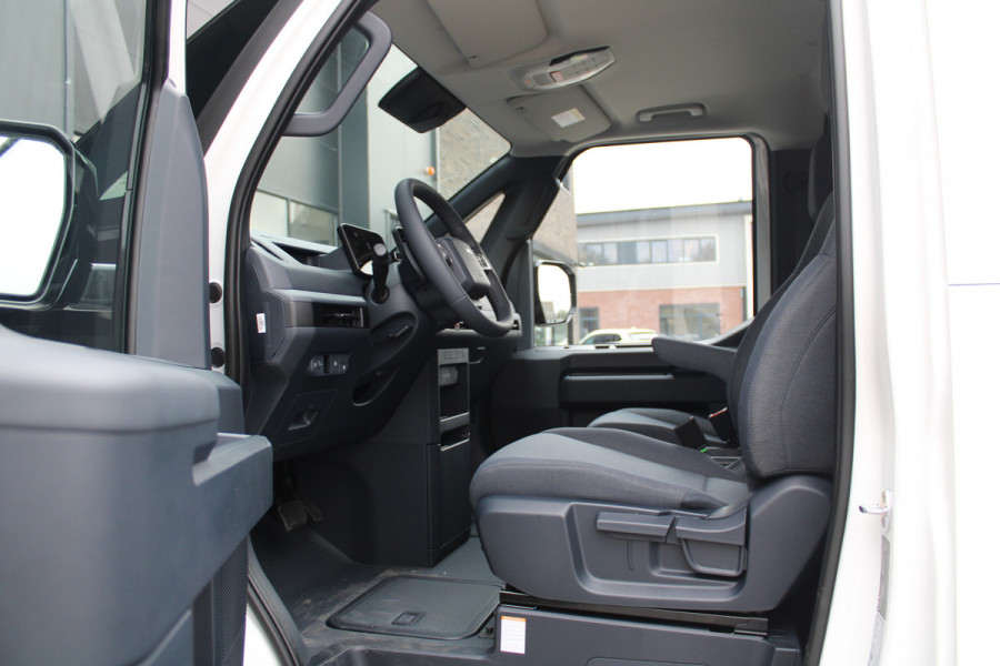 Kia PV5 L2H1 Essential 71.2 kWh 164pk - Stoel/Stuurverwarming - Keyless - V2L - Camera - ACC met stuurhulp - Rijklaar