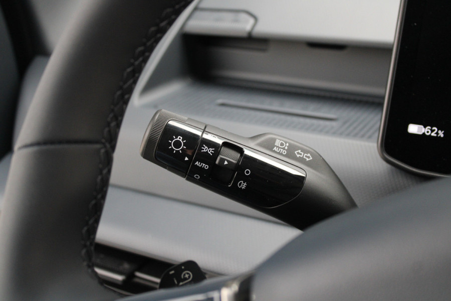 Kia PV5 L2H1 Essential 71.2 kWh 164pk - Stoel/Stuurverwarming - Keyless - V2L - Camera - ACC met stuurhulp - Rijklaar