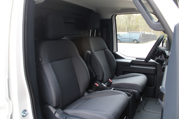 Kia PV5 L2H1 Essential 71.2 kWh 164pk - Stoel/Stuurverwarming - Keyless - V2L - Camera - ACC met stuurhulp - Rijklaar