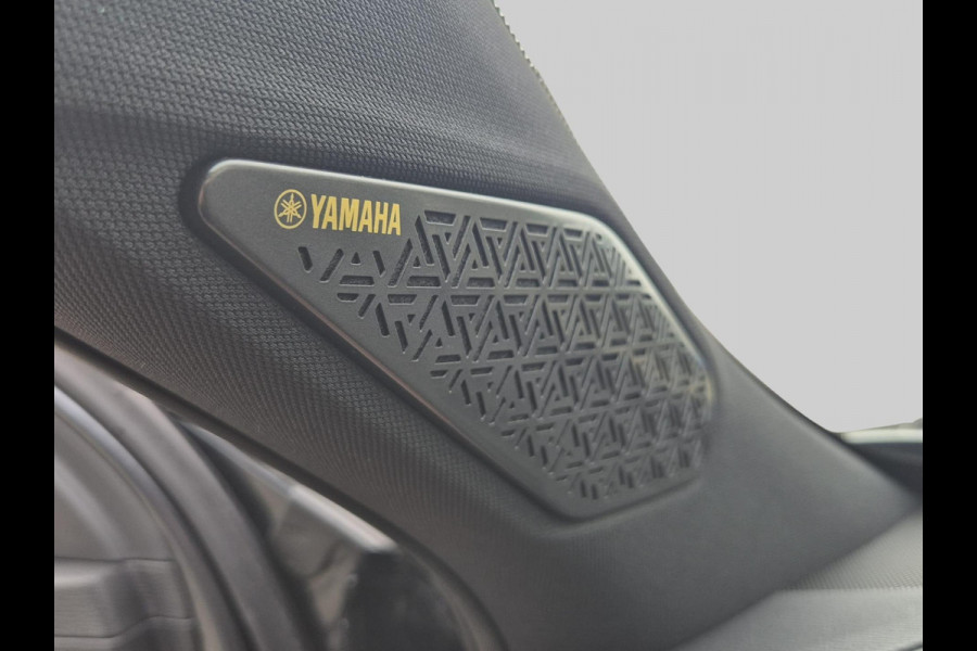 Mitsubishi Outlander 2.4 PHEV Instyle+ | Black badge+ editie |