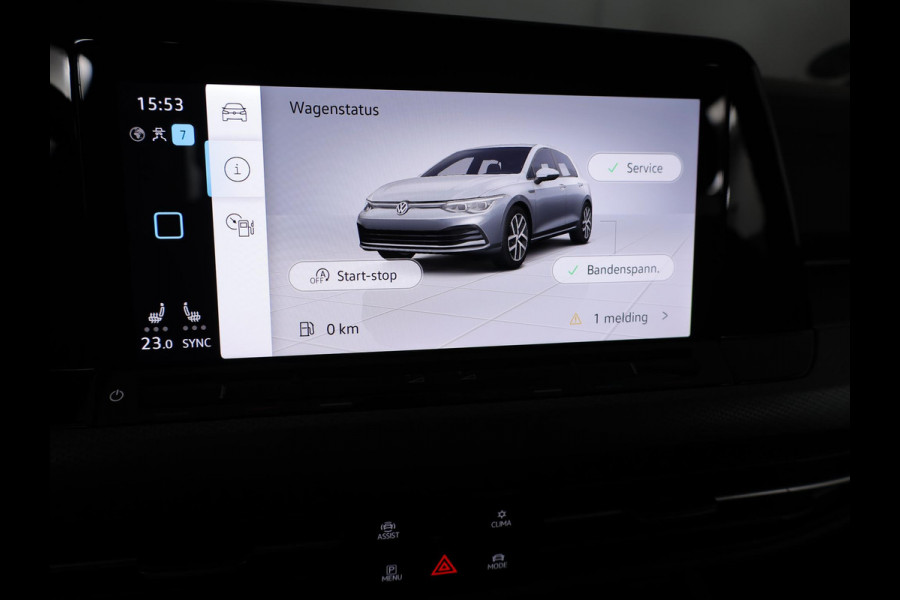 Volkswagen Golf 1.5 eTSI Life Business 130PK DSG | Navigatie | Stoel en stuurverwarming | Parkeersensoren voor en achter |