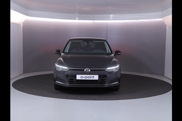 Volkswagen Golf 1.5 eTSI Life Business 130PK DSG | Navigatie | Stoel en stuurverwarming | Parkeersensoren voor en achter |