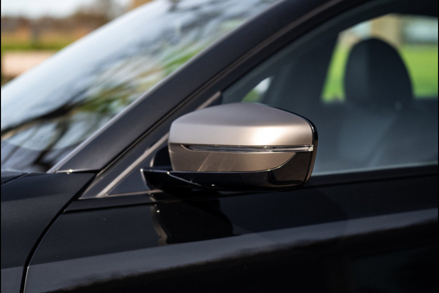 BMW 3-serie M340i xDrive Executive Edition NL Auto I NAP I Live Cockpit Professional I Dealeronderhouden I Zeer netjes