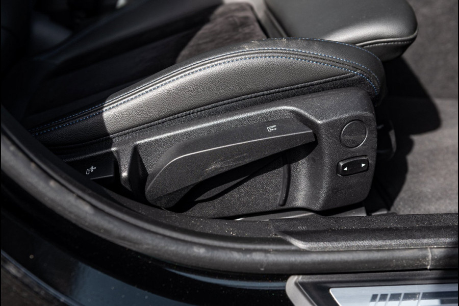 BMW 3-serie M340i xDrive Executive Edition NL Auto I NAP I Live Cockpit Professional I Dealeronderhouden I Zeer netjes
