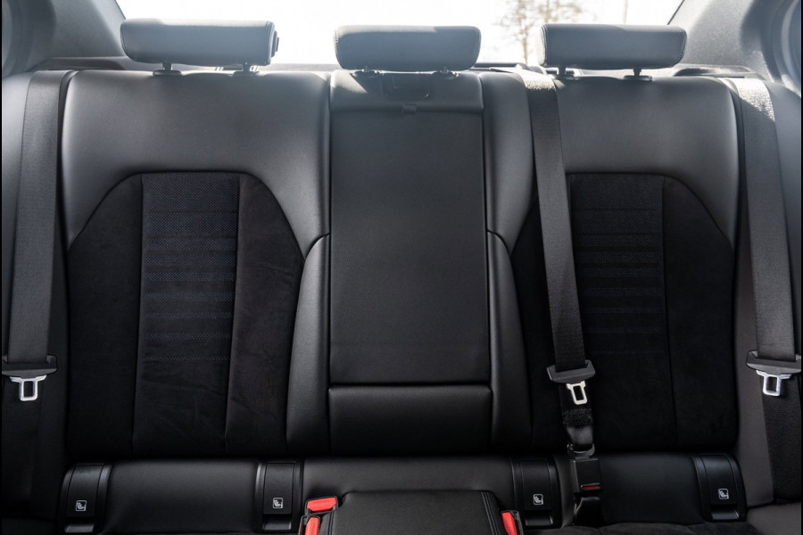 BMW 3-serie M340i xDrive Executive Edition NL Auto I NAP I Live Cockpit Professional I Dealeronderhouden I Zeer netjes