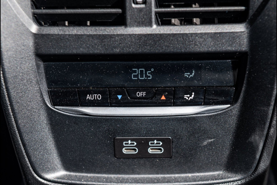 BMW 3-serie M340i xDrive Executive Edition NL Auto I NAP I Live Cockpit Professional I Dealeronderhouden I Zeer netjes