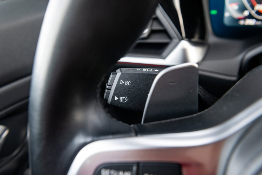 BMW 3-serie M340i xDrive Executive Edition NL Auto I NAP I Live Cockpit Professional I Dealeronderhouden I Zeer netjes