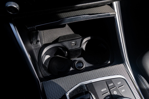 BMW 3-serie M340i xDrive Executive Edition NL Auto I NAP I Live Cockpit Professional I Dealeronderhouden I Zeer netjes