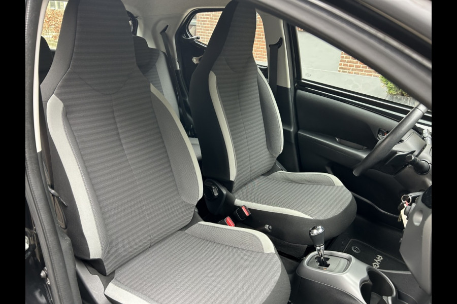 Toyota Aygo 1.0 VVT-i Automaat x-play Airco, Camera, Carplay