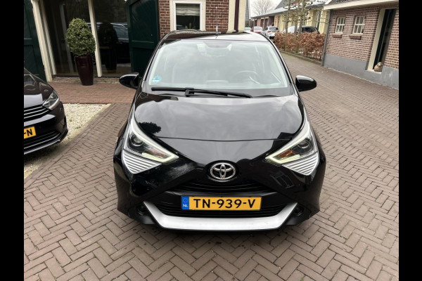 Toyota Aygo 1.0 VVT-i Automaat x-play Airco, Camera, Carplay