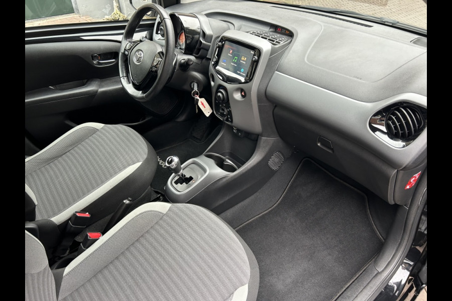 Toyota Aygo 1.0 VVT-i Automaat x-play Airco, Camera, Carplay