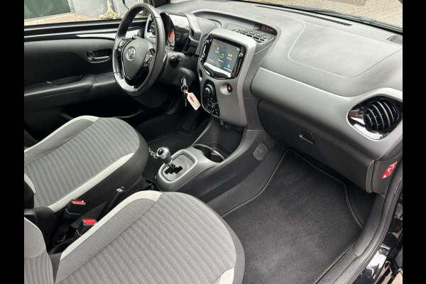 Toyota Aygo 1.0 VVT-i Automaat x-play Airco, Camera, Carplay